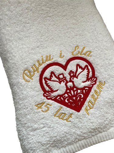 Ręczniki personalizowane z haftem imion i rocznicy – prezent na rocznicę ślubu, jubileusz, rocznicę związku